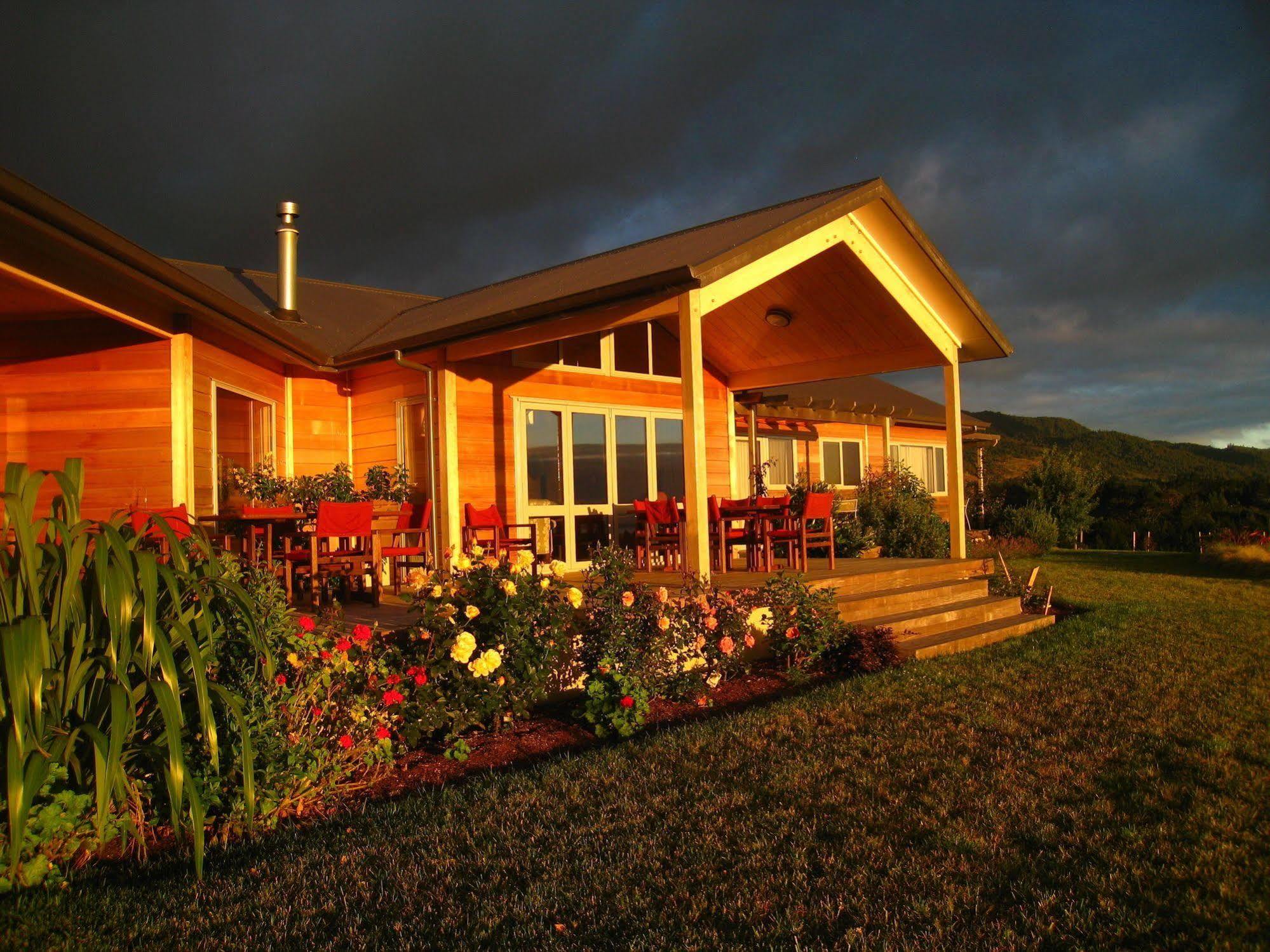 Kaimai Country Lodge Katikati Bagian luar foto